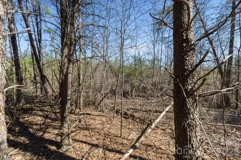 879 E Memorial Hwy, Harmony, NC 28634 photo 16