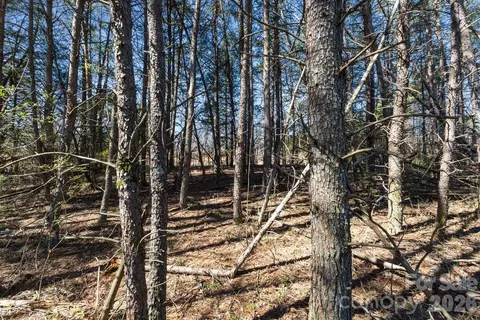 879 E Memorial Hwy, Harmony, NC 28634 photo 19