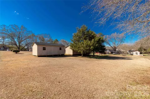 Exterior - 1227 Laurel Ave, Lancaster, SC 29720 photo 9 of 9