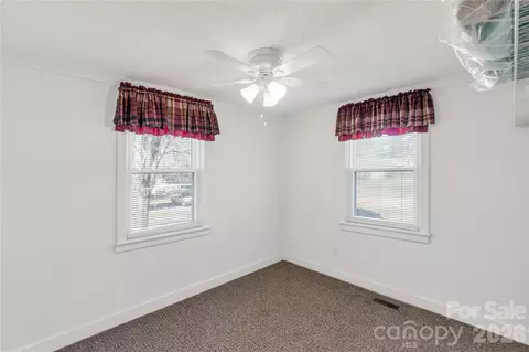 Bedroom - 1227 Laurel Ave, Lancaster, SC 29720 photo 6 of 7