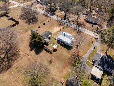 View/Area - 1227 Laurel Ave, Lancaster, SC 29720 photo 5 of 9