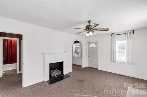 Living - 1227 Laurel Ave, Lancaster, SC 29720 photo 1 of 6