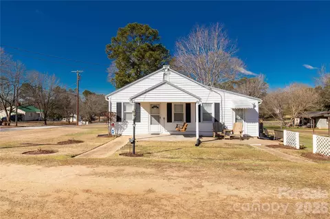 1227 Laurel Ave, Lancaster, SC 29720