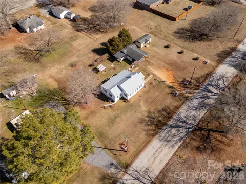 View/Area - 1227 Laurel Ave, Lancaster, SC 29720 photo 3 of 9