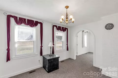 Living - 1227 Laurel Ave, Lancaster, SC 29720 photo 4 of 6