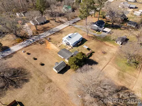 View/Area - 1227 Laurel Ave, Lancaster, SC 29720 photo 7 of 9