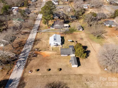 View/Area - 1227 Laurel Ave, Lancaster, SC 29720 photo 8 of 9