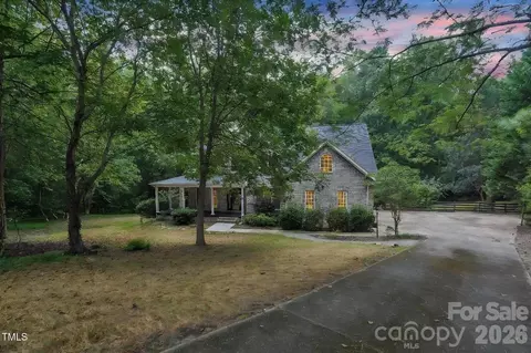1900 High Oaks Ln, Raleigh, NC 27606