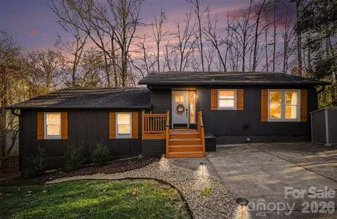 5038 Suwarrow Cir, Fort Mill, SC 29708