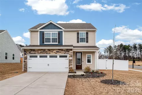 104 Milliner Dr, Troutman, NC 28166