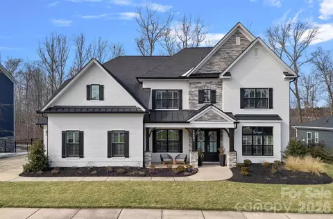 18401 Doves Crest Rd, Cornelius, NC 28031
