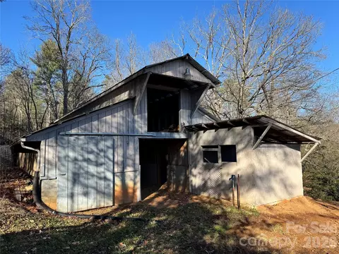 2448 Christopher Rd, Morganton, NC 28655 photo 23