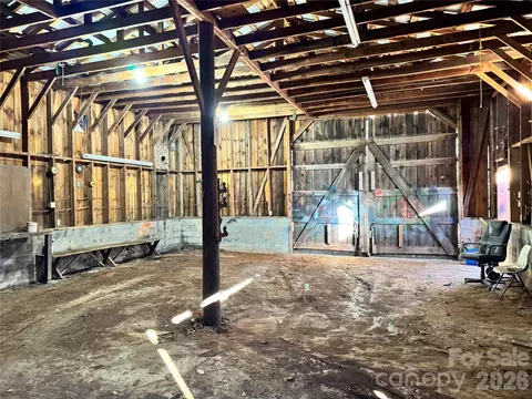 2448 Christopher Rd, Morganton, NC 28655 photo 30