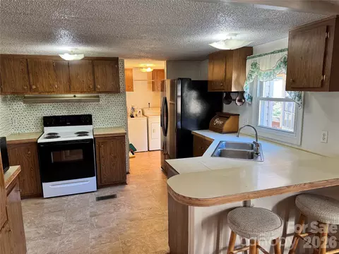 2448 Christopher Rd, Morganton, NC 28655 photo 8