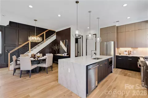 2117 Lombardy Cir, Charlotte, NC 28203