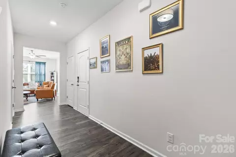 Entry Way - 3738 Yorkshire Pl, Terrell, NC 28682 photo 1 of 7
