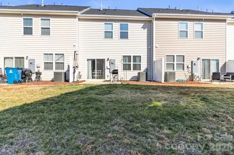 Exterior - 3738 Yorkshire Pl, Terrell, NC 28682 photo 5 of 5