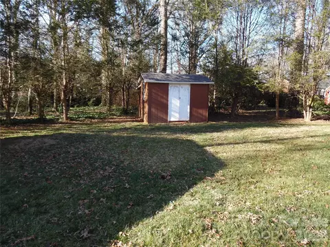 Exterior - 603 1st Avenue Ne Pl NE, Conover, NC 28613 photo 3 of 3
