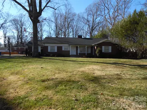 603 1st Avenue Ne Pl NE, Conover, NC 28613