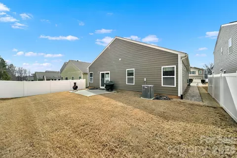 Exterior - 1576 Spring Blossom Trl, Fort Mill, SC 29708 photo 7 of 8