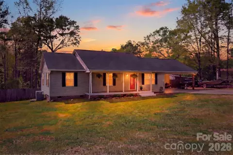 1214 Eastcreek Rd, Fort Lawn, SC 29714