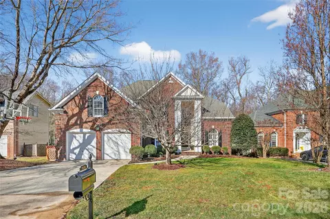 3400 Twelve Oaks Pl, Charlotte, NC 28270