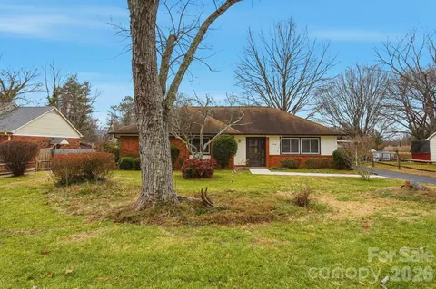 7500 Fox Hunt Rd, Charlotte, NC 28212