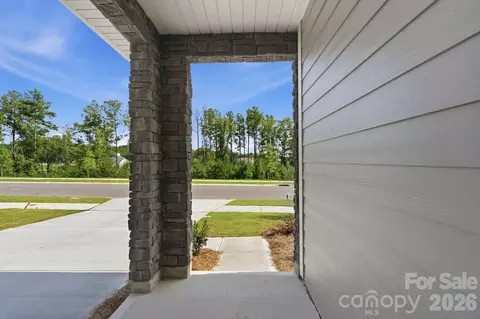 Exterior - 2730 Phoenix Ct, Gastonia, NC 28052 photo 2 of 3