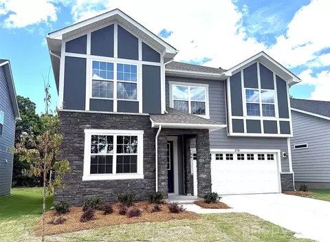 2730 Phoenix Ct, Gastonia, NC 28052