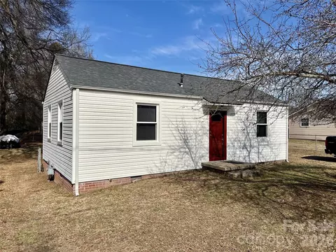 1526 Buffalo St, Kannapolis, NC 28081