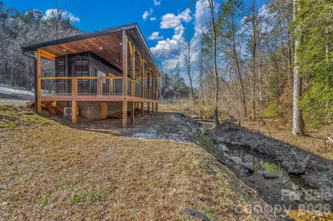 1115 Paint Rock Rd, Hot Springs, NC 28743