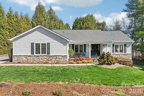 116 Cypress Pt, Hendersonville, NC 28739