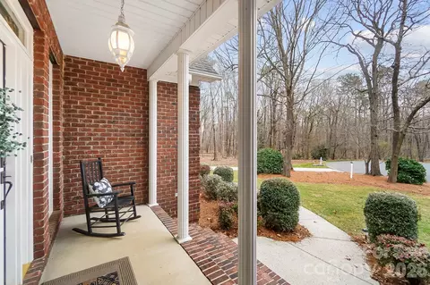 135 Water Oak Ln, Stanfield, NC 28163