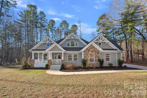 4448 Outlook Dr, Iron Station, NC 28080