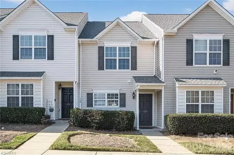 123 Silhouette Dr, Greensboro, NC 27405