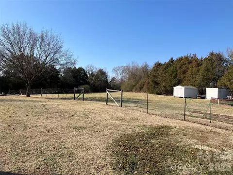 Exterior - 13215 Pine Bluff Rd, Midland, NC 28107 photo 6 of 9