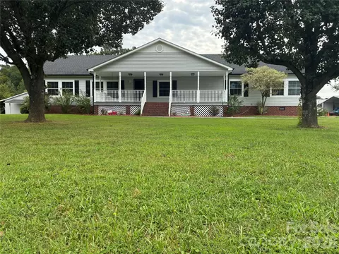 13215 Pine Bluff Rd, Midland, NC 28107