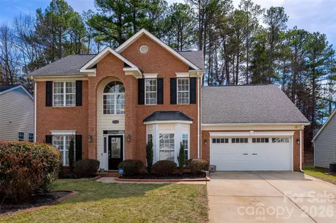 6714 Reedy Creek Rd, Charlotte, NC 28215