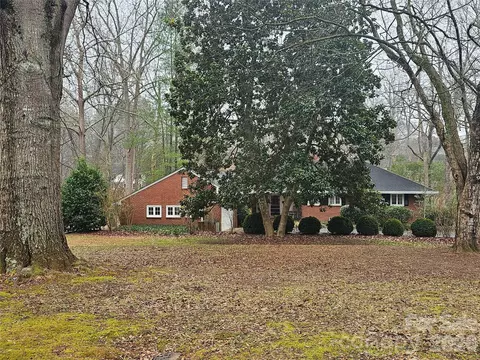 125 Hillside Dr, Shelby, NC 28150