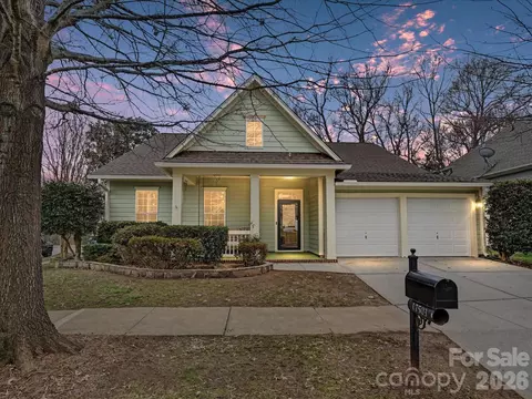17503 Harbor Walk Dr, Cornelius, NC 28031