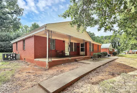 3227 Minnesota Rd, Charlotte, NC 28208