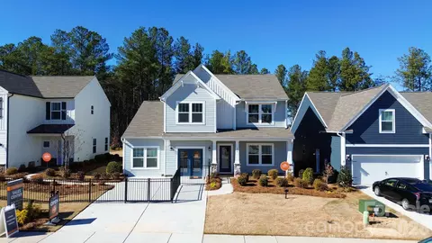 158 Mooring Dr, Statesville, NC 28677