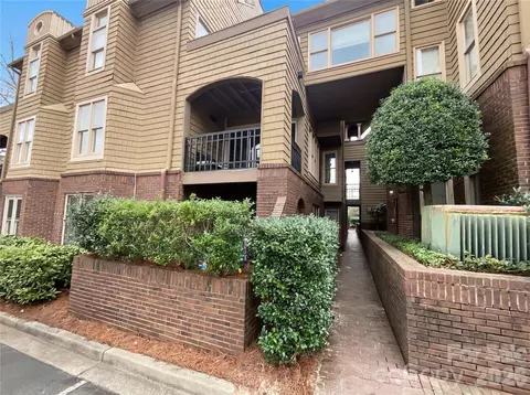 1101 E Morehead 33 St #33, Charlotte, NC 28204