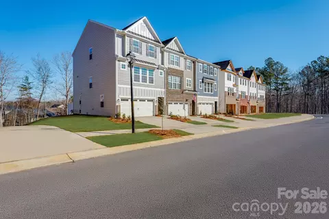 1211 Mary Jane 19 Ave #19, Waxhaw, NC 28173