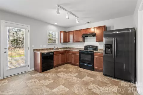 Kitchen - 2040 E Park Dr, Lancaster, SC 29720 photo 1 of 2