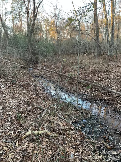 2483 Lee Bess Rd, Cherryville, NC 28021