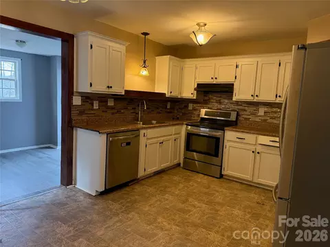 Kitchen - 309 Mel Ln, Crouse, NC 28033 photo 5 of 5