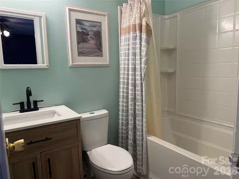 Bath - 309 Mel Ln, Crouse, NC 28033 photo 1 of 2