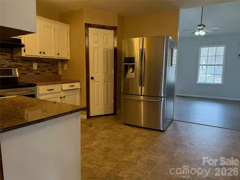 Kitchen - 309 Mel Ln, Crouse, NC 28033 photo 1 of 5
