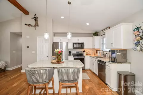 Kitchen - 1220 Alvin Hough Rd, Midland, NC 28107 photo 3 of 5